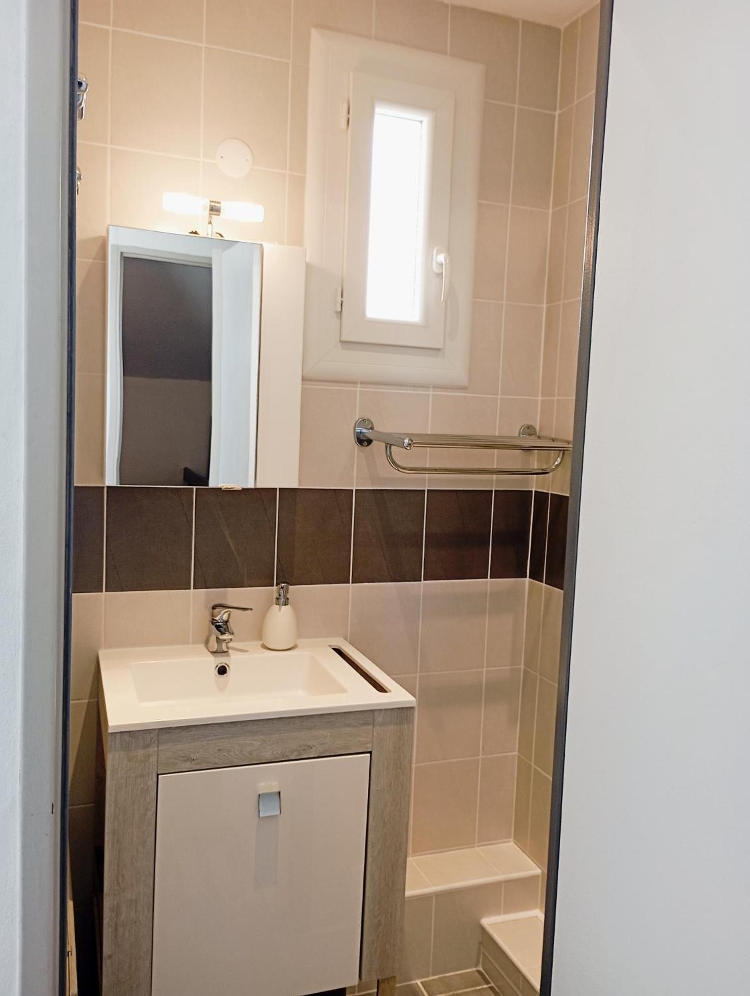 Grand Appartement Proche Port Et Plages, 6 A 8 Pers, 3 Chambres, Climatise Agde Zewnętrze zdjęcie